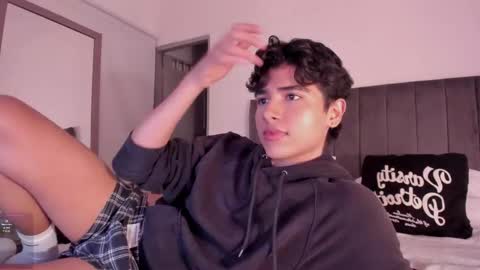 Hii im Zay.                 I save money for education. PVT Open. online show from December 16, 7:58 am