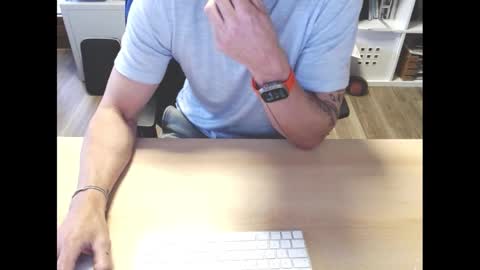 zeigmalwie online show from January 2, 10:26 am