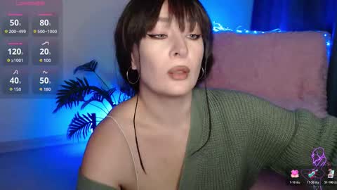 Clary online show from November 3, 7:04 pm