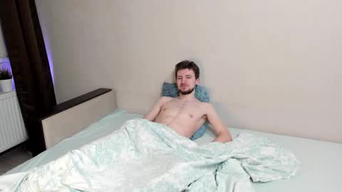 Andrew online show from November 7, 9:39 pm