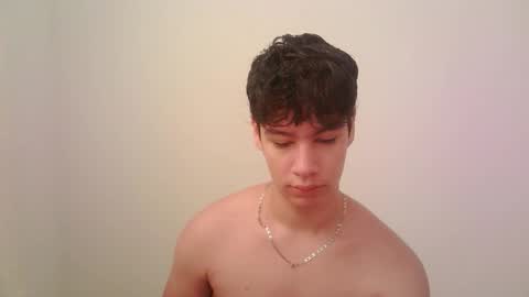 zeus_183 online show from November 9, 4:10 pm