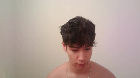 zeus_183 online show from November 10, 4:21 pm