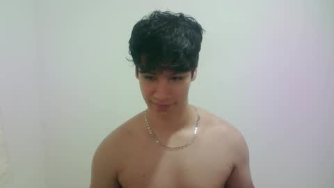 zeus_183 online show from March 27, 8:26 am