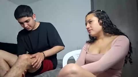 Zhara and logan online show from May 5, 2:01 pm