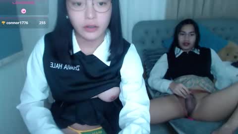 im your lovely zhaviabigcock here online show from April 1, 1:06 am