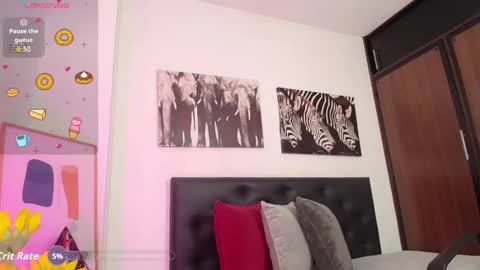 zhia  zeus online show from October 29, 2:52 pm