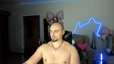 Ziesh online show from February 18, 7:24 pm