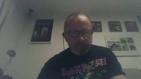 Zippi online show from May 17, 3:38 am