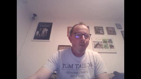 Zippi online show from November 9, 6:32 pm