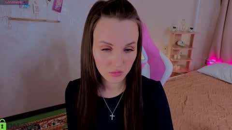 Zlata  Mon Tue Thu Fri Sun Sa GMT 3 0000pm - 0600pm  online show from November 28, 1:18 pm