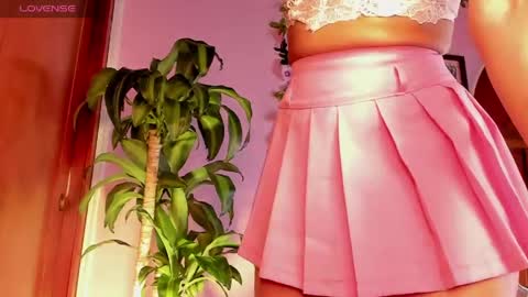 Zoe Baker online show from April 17, 4:53 pm