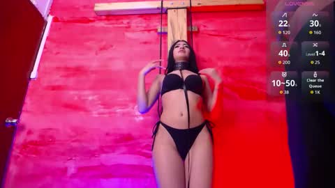 zoe_ferrer7 online show from March 20, 9:31 pm