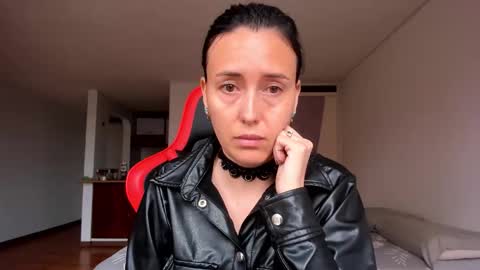 ZOE online show from October 27, 9:04 pm