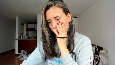 ZOE online show from February 17, 9:14 pm