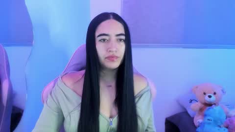 zoe_jones7 online show from March 26, 3:01 am