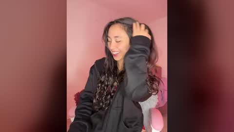 zoe_ray_y online show from August 10, 12:26 am