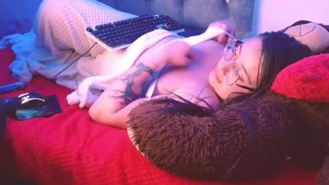 ZOE online show from March 5, 6:33 am