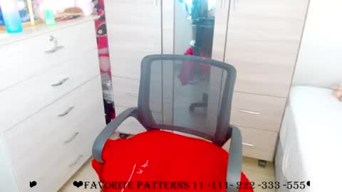 ZOE online show from May 29, 6:17 pm