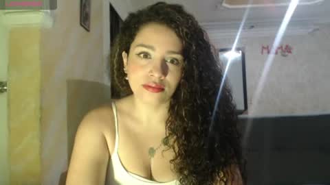 zoe tai online show from June 11, 6:44 am