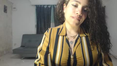 zoe tai online show from February 8, 7:34 am