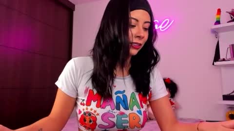 zoecams online show from September 10, 6:53 pm