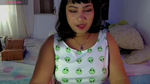 kyara derika online show from April 7, 1:02 pm