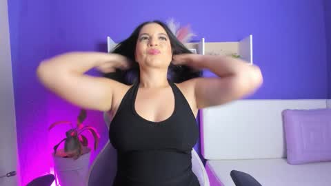 Zoe  online show from February 19, 9:14 pm