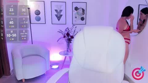 Snapshot of zoee_jackson chatting on February 18, 10:03 pm  zoee jackson online show from February 18, 10:03 pm