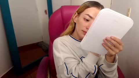 zoe online show from July 17, 1:40 am