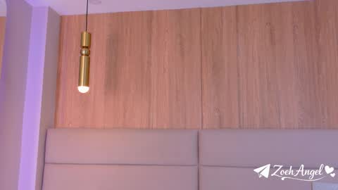 Zoe online show from June 6, 11:05 am
