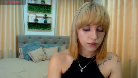 CALL ME    Z O H E T  online show from October 11, 2:11 pm