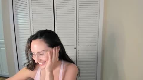 Zoie online show from January 5, 10:35 pm