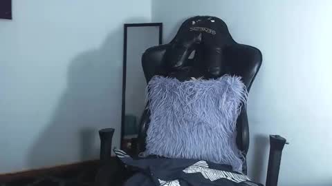 zol_gil03 online show from October 3, 2:32 am