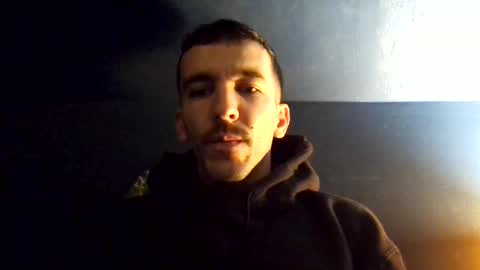 zom online show from November 23, 6:28 pm