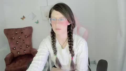 Alicie online show from November 12, 11:34 am