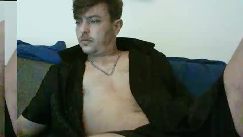 Roy online show from December 19, 6:58 pm