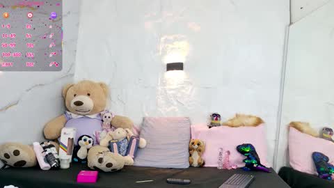 Violeta online show from December 2, 12:25 pm