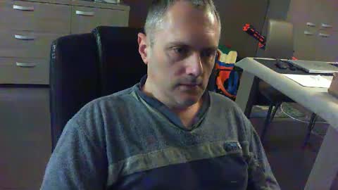 zultem online show from March 12, 4:51 am