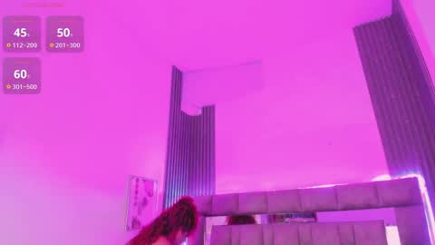 Zuly  online show from April 15, 2:20 pm