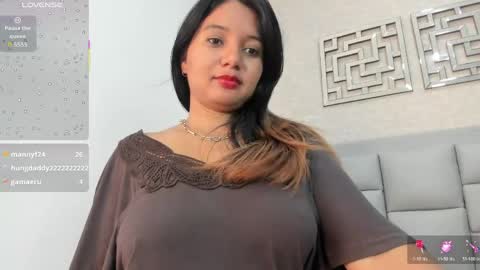 Im Zusan My schedule is from 1030pm to 430 am colombian time online show from May 7, 3:35 am