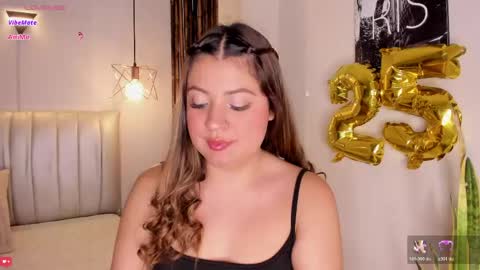 Zara online show from April 11, 7:18 pm