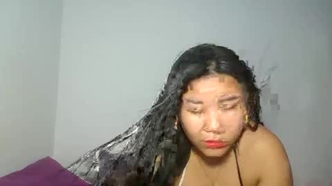 sweet lylia online show from December 3, 4:07 pm