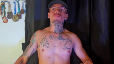 zyon garcia online show from December 22, 12:39 am