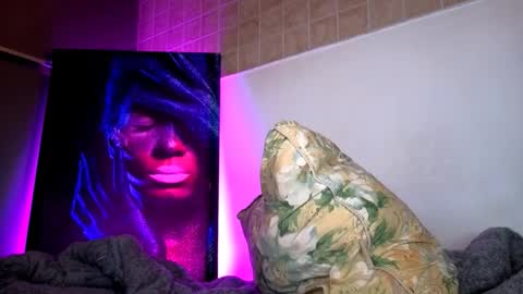 zzarraaa online show from February 28, 7:29 pm